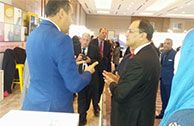 Visite de Monsieur le Ministre de l'Enseignement Supérieur et de la Recherche Scientifique, M Slim KHALBOUS au stand de mfcpole